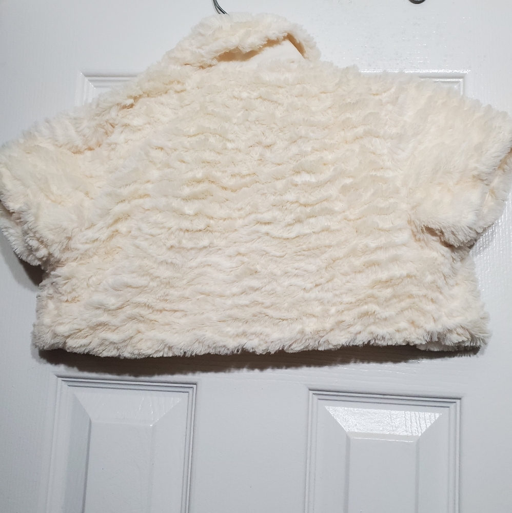 Coats - Picture 2 of 6